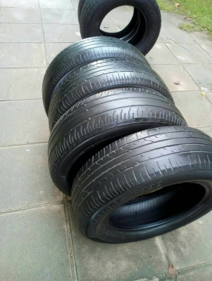195/65R15 BRIDGESTONE ปี16 ปีใหม่ๆ ชุด 4 เส้น 1000 บาท โทร.081-427-3941