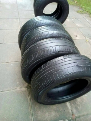 195/65R15 BRIDGESTONE ปี16 ปีใหม่ๆ ชุด 4 เส้น 1000 บาท โทร.081-427-3941