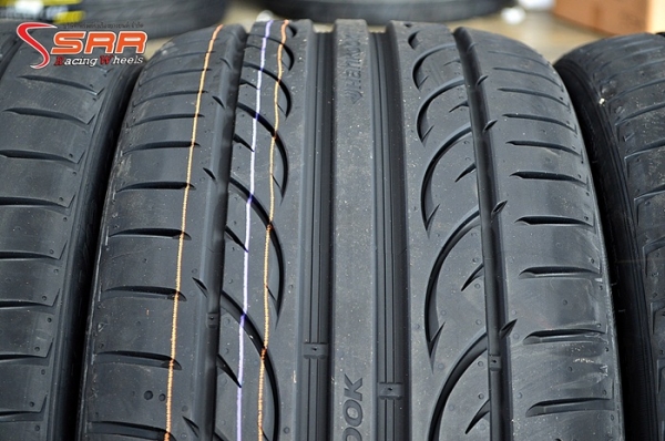 ยางเกาหลีHANKOOK V12-EVO2 235/35ZR19 เส้นละ 6,500 บาทปี17