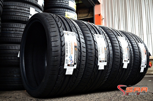 ยางเกาหลีHANKOOK V12-EVO2 265/30ZR19 เส้นละ 6,500 บาทปี17 ยางเกาหลีHANKOOK V12-EVO2 265/30ZR19 เส้นละ 6,500 บาทปี17