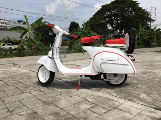 ขาย Vespa 64 อินเดีย no book ครับ จัดทรง อิตาลี สีขาว เครื่อง px หลีดวาวครับ บอดี้จมูกแท้ ตะเกียบแท้ ขาย Vespa 64 อินเดีย no book ครับ จัดทรง อิตาลี สีขาว เครื่อง px หลีดวาวครับ บอดี้จมูกแท้ ตะเกียบแท้