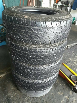 Maxxis AT 235-75-15 ปี15 สภาพสวยๆ 1ชุด Maxxis AT 235-75-15 ปี15 สภาพสวยๆ 1ชุด