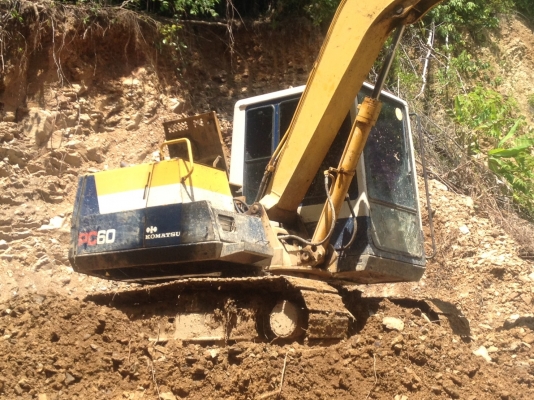 KOMATSU PC 60-6