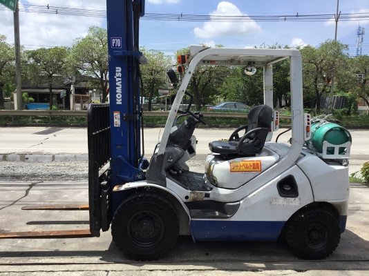 ขายรถโฟล์คลิฟท์ทมือสองนำเข้าจากประเทศญี่ปุ่นขนาด2.5ตัน