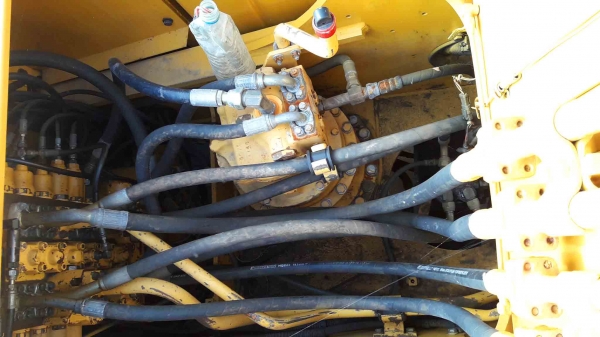 ขายรถแบคโฮ KOMATSU PC200-8MO ใช้งาน 9 พันชั่วโมง สภาพพร้อมใช้ ราคาไม่แรง