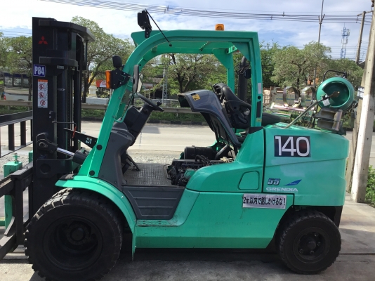 ขายรถโฟล์คลิฟท์มือสองนำเข้าจากประเทศญี่ปุ่นขนาด5.5ตัน