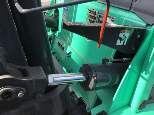 ขายรถโฟล์คลิฟท์มือสองนำเข้าจากประเทศญี่ปุ่นขนาด5.5ตัน