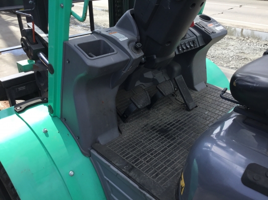 ขายรถโฟล์คลิฟท์มือสองนำเข้าจากประเทศญี่ปุ่นขนาด5.5ตัน