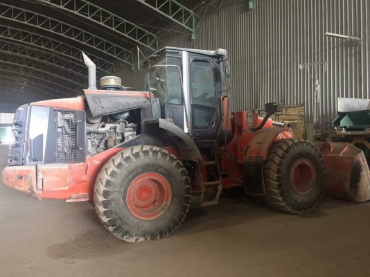 ขาย รถตักล้อยาง HITACHI ไม่แพง