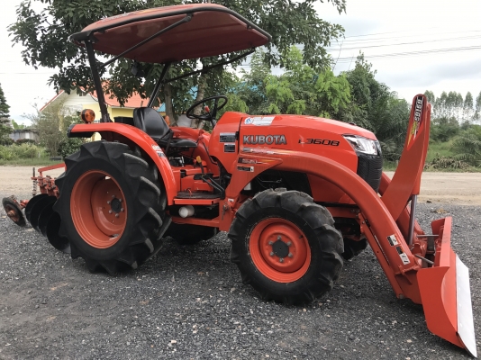 ขายรถไถคูโบต้า L3608 (4WD)2เพลา ใช้งาน 557 ชั่วโมง รถใช้ในไร่ สภาพ80\% พร้อมอุปกรณ์ ใบมีดหน้าและผาน4ไถบุกเบิก ราคา 298,000 บาท #พร้อมส่งฟรีถึงบ้าน โทรสอบถามได้เลยค่ะ 081-9136451 ขอดูรูปทาง Line:Bow6451  เครื่องดี เกียร์ดี ยางดีทั้ง 4 เส้น ตรวจเชคเรียบร้อยค