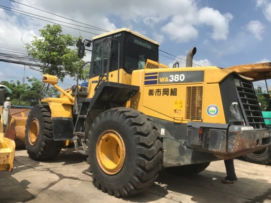 รถตักล้อยาง Komatsu WA380-5 รถเก่านอก สภาพดี พร้อมใช้งาน 091 695-6445