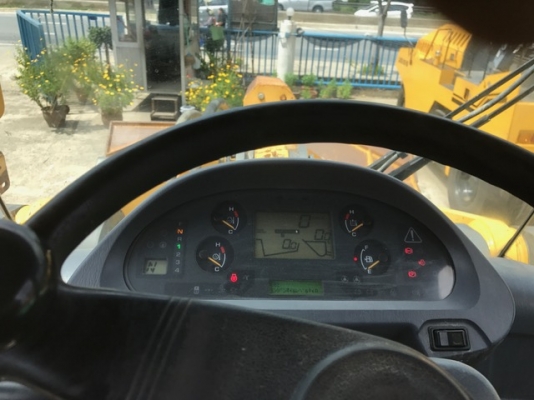 รถตักล้อยาง Komatsu WA380-5 รถเก่านอก สภาพดี พร้อมใช้งาน 091 695-6445