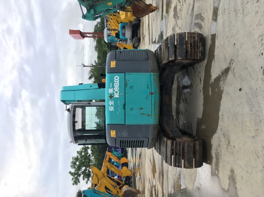 KOBELCO รุ่น: SK75UR-3E