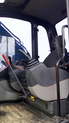 ขายรถแบคโฮ KOBELCO SK200-8 YN12 Super เลขไมล์ 10,225 ชั่วโมง