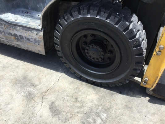 ขายรถโฟล์คลิฟท์เก่ามือสองนำเข้าจากประเทศญี่ปุ่นขนาด2.5ตันเครื่องดีเชล