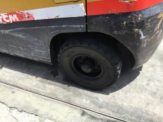 ขายรถโฟล์คลิฟท์เก่ามือสองนำเข้าจากประเทศญี่ปุ่นขนาด2.5ตันเครื่องดีเชล