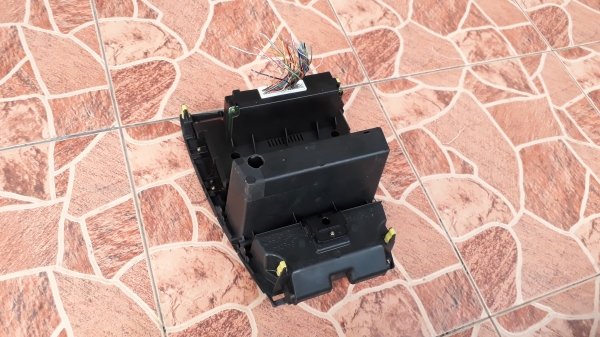 หน้ากากสวิทช์แอร์ TOYOTA COROLLA Altis หน้ากากสวิทช์แอร์ TOYOTA COROLLA Altis