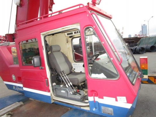 ขายเคลน KATO ขนาด 25 ตัน 062-709-1747 ขายเคลน KATO ขนาด 25 ตัน 062-709-1747