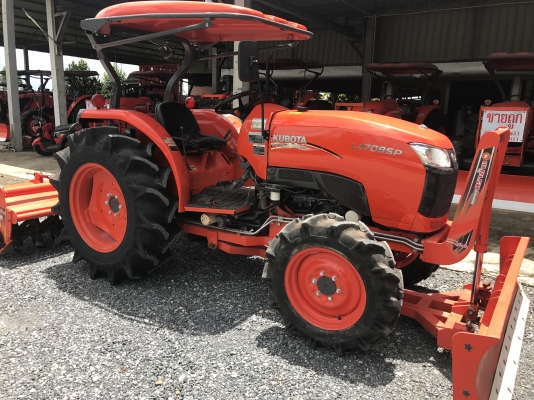 ขายรถไถคูโบต้า L4708SP (4WD)2เพลา ใช้งาน 400 ชั่วโมง รถใช้ในไร่ สภาพ80\% พร้อมอุปกรณ์ ใบมีดหน้าและผาน4ไถบุกเบิก ราคา 458,000 บาท พร้อมส่งฟรีถึงบ้าน โทรสอบถามได้เลยค่ะ 081-9136451 ขอดูรูปทาง Line:Bow6451  เครื่องดี เกียร์ดี ยางดีทั้ง 4 เส้น ตรวจเชคเรียบร้อย