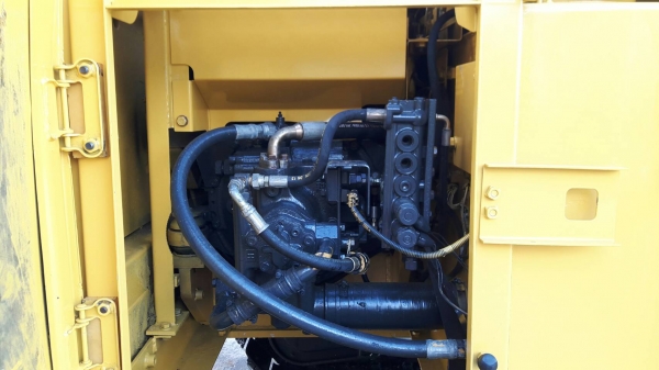 ขายด่วน!! Komatsu PC120-6สภาพพร้อมใช้ค่ะ