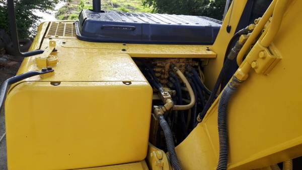 ขายด่วน!! Komatsu PC120-6สภาพพร้อมใช้ค่ะ