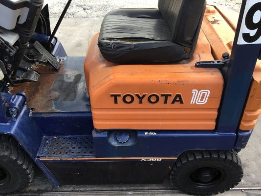 ขายรถโฟล์คลิฟท์มือสองนำเข้าจากประเทศญี่ปุ่นขนาดยกได้1ตันเสาสูง4.50เมตร