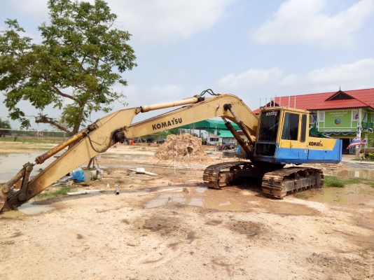 ขายด่วน Komatsu PC200-3 ขายด่วน Komatsu PC200-3