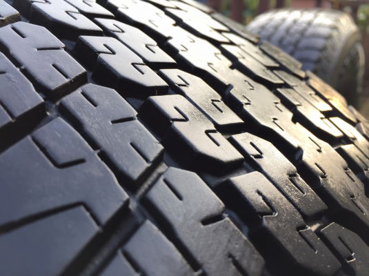 ยาง Bridgestone 245 70 16 ปี17 มี2ชุด ดอกเต็ม เนื้อนิ่มๆ ใช้ยาว ราคาไม่แพง ยาง Bridgestone 245 70 16 ปี17 มี2ชุด ดอกเต็ม เนื้อนิ่มๆ ใช้ยาว ราคาไม่แพง