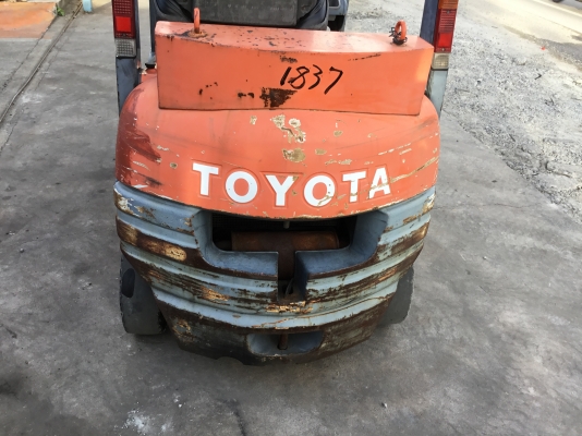 ขายรถโฟล์คลิฟท์มือสองนำเข้าจากประเทศญี่ปุ่นยกได้1.4ตันเสาสูง3เมตร