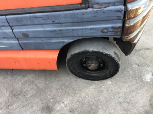 ขายรถโฟล์คลิฟท์มือสองนำเข้าจากประเทศญี่ปุ่นยกได้1.4ตันเสาสูง3เมตร