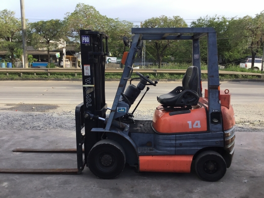 ขายรถโฟล์คลิฟท์มือสองนำเข้าจากประเทศญี่ปุ่นยกได้1.4ตันเสาสูง3เมตร