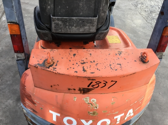 ขายรถโฟล์คลิฟท์มือสองนำเข้าจากประเทศญี่ปุ่นยกได้1.4ตันเสาสูง3เมตร