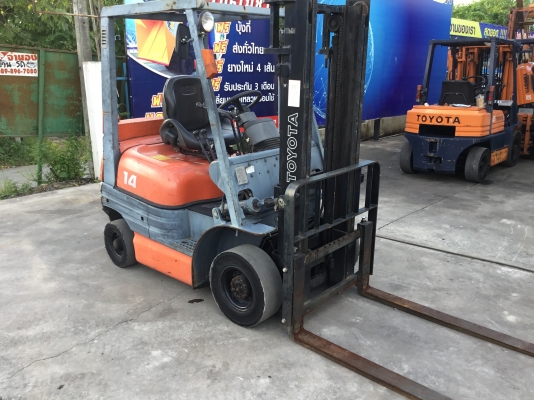 ขายรถโฟล์คลิฟท์มือสองนำเข้าจากประเทศญี่ปุ่นยกได้1.4ตันเสาสูง3เมตร