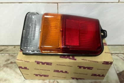 ขายไฟท้ายรถ DAIHATSU รุ่น MIRA L80 ใส่มิร่าบ้านเราได้เลย