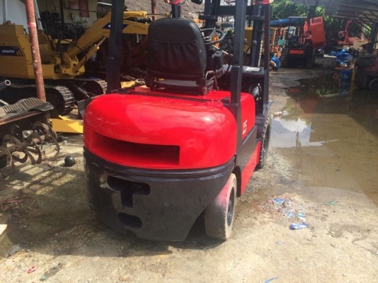 รถยกtailift2.5 ตันเครื่องเบนซิน สภาพดีพร้อมใช้