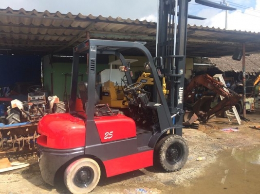 รถยกtailift2.5 ตันเครื่องเบนซิน สภาพดีพร้อมใช้