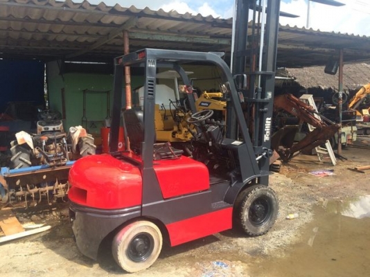 รถยกtailift2.5 ตันเครื่องเบนซิน สภาพดีพร้อมใช้