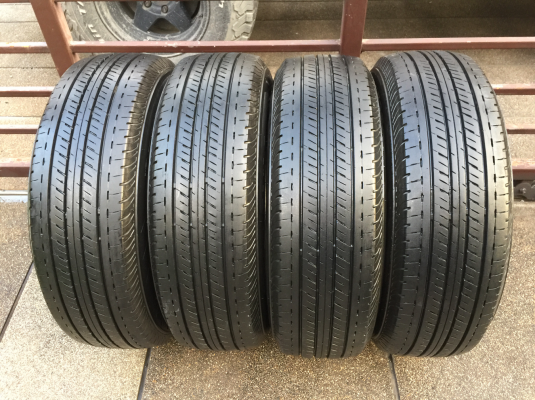 ยาง Bridgestone 205 70 15 ปี16 ดอกเต็ม ใช้ยาว ราคาไม่แพง ยาง Bridgestone 205 70 15 ปี16 ดอกเต็ม ใช้ยาว ราคาไม่แพง