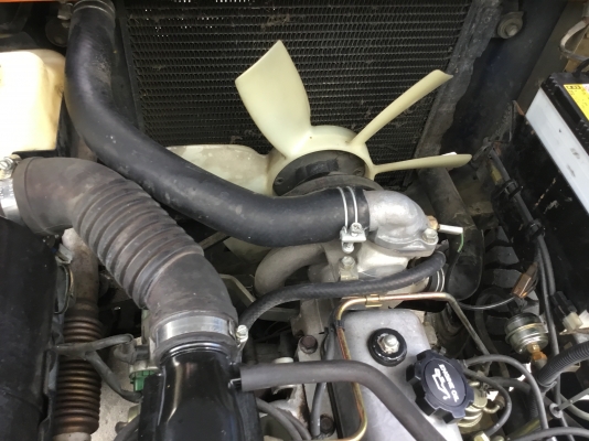 ขายรถโฟล์คลิฟท์มือสองนำเข้าจากประเทศญี่ปุ่นขนาดยกได้1ตันเสาสูง3เมตรเครื่องยนต์เบลซิล