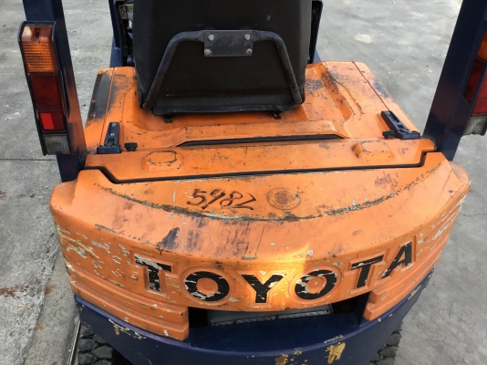 ขายรถโฟล์คลิฟท์มือสองนำเข้าจากประเทศญี่ปุ่นขนาดยกได้1ตันเสาสูง3เมตรเครื่องยนต์เบลซิล