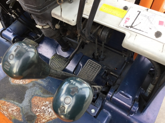 ขายรถโฟล์คลิฟท์มือสองนำเข้าจากประเทศญี่ปุ่นขนาดยกได้1ตันเสาสูง3เมตรเครื่องยนต์เบลซิล