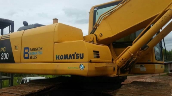 ขาย 1,350,000 บาท KOMATSU PC200-8 ใช้งาน 15,xxx ชั่วโมง สภาพสวย พร้อมใช้งาน เอกสารอินวอยท์ รถอยู่ จ.ยโสธร โทร&ไอดีไลน์ 0610710295 ขาย 1,350,000 บาท KOMATSU PC200-8 ใช้งาน 15,xxx ชั่วโมง สภาพสวย พร้อมใช้งาน เอกสารอินวอยท์ รถอยู่ จ.ยโสธร โทร&ไอดีไลน์ 0610710295