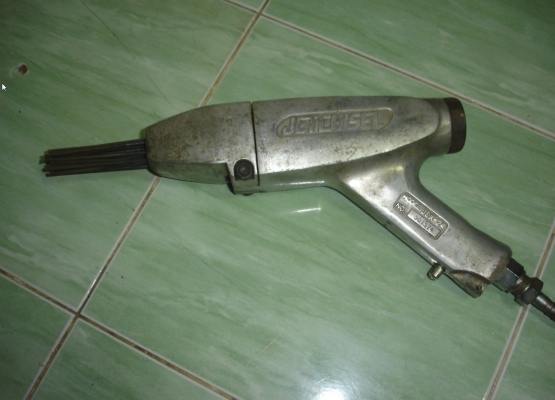 ขายปืนยิงสนิม Nitto jex-24(เครื่องเคาะแนวรอยเชื่อม) ใช้สำหรับยิงสกัดสนิม