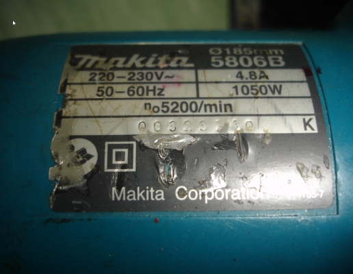 ขายเลื่อยวงเดือน 7 นิ้ว makita รุ่น 5806B (1,050w.)