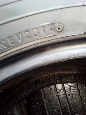 255/70R16 TOYO MADE IN JAPAN ชุด 4 เส้น tel. 081-427-3941