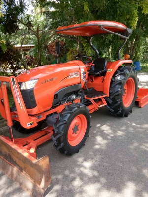 คูโบต้า L4708SP (4wd) รถเกรดเอ!! สีเดิม100\% สภาพสวยมาก #ใช้งาน617 ชม. #มาพร้อมดันหน้า ➕หางตัดหญ้าLCS ขนาด 1.50 เมตร (ของใหม่) #เล่มทะเบียนพร้อมโอน มีบริการจัดส่วทั่วไทย สนใจโทร082-2989243 แม็ก คูโบต้า L4708SP (4wd) รถเกรดเอ!! สีเดิม100\% สภาพสวยมาก #ใช้งาน617 ชม. #มาพร้อมดันหน้า ➕หางตัดหญ้าLCS ขนาด 1.50 เมตร (ของใหม่) #เล่มทะเบียนพร้อมโอน มีบริการจัดส่วทั่วไทย สนใจโทร082-2989243 แม็ก