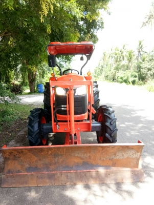 คูโบต้า L4708SP (4wd) รถเกรดเอ!! สีเดิม100\% สภาพสวยมาก #ใช้งาน617 ชม. #มาพร้อมดันหน้า ➕หางตัดหญ้าLCS ขนาด 1.50 เมตร (ของใหม่) #เล่มทะเบียนพร้อมโอน มีบริการจัดส่วทั่วไทย สนใจโทร082-2989243 แม็ก คูโบต้า L4708SP (4wd) รถเกรดเอ!! สีเดิม100\% สภาพสวยมาก #ใช้งาน617 ชม. #มาพร้อมดันหน้า ➕หางตัดหญ้าLCS ขนาด 1.50 เมตร (ของใหม่) #เล่มทะเบียนพร้อมโอน มีบริการจัดส่วทั่วไทย สนใจโทร082-2989243 แม็ก