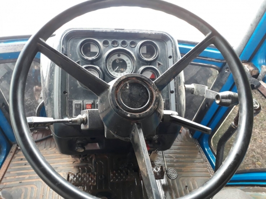 ขายครับ Ford 7810 คานหน้าคาราโร่  6สูบแอร์เย็นๆ 480000 ครับ สนใจโทรครับ  0994979333/0643249993 ตั้มครับ