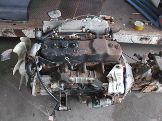 ขายเครื่องยนต์ ISUZU 4BE1  110แรงพร้อมเกียร์  เครื่องติดได้ดี  มีเลขเครื่อง