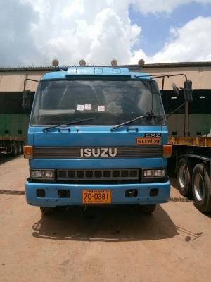 ขาย4 หัวละ 475,000 บาท สิบล้อหัวลาก ISUZU ROCKY 360 แรง และ NISSAN CW430 คอนวอยท์ 290 แรง เอกสารเล่มทะเบียน  รถอยู่ จ.อุบลฯ 090-772-3710 090-772-3708